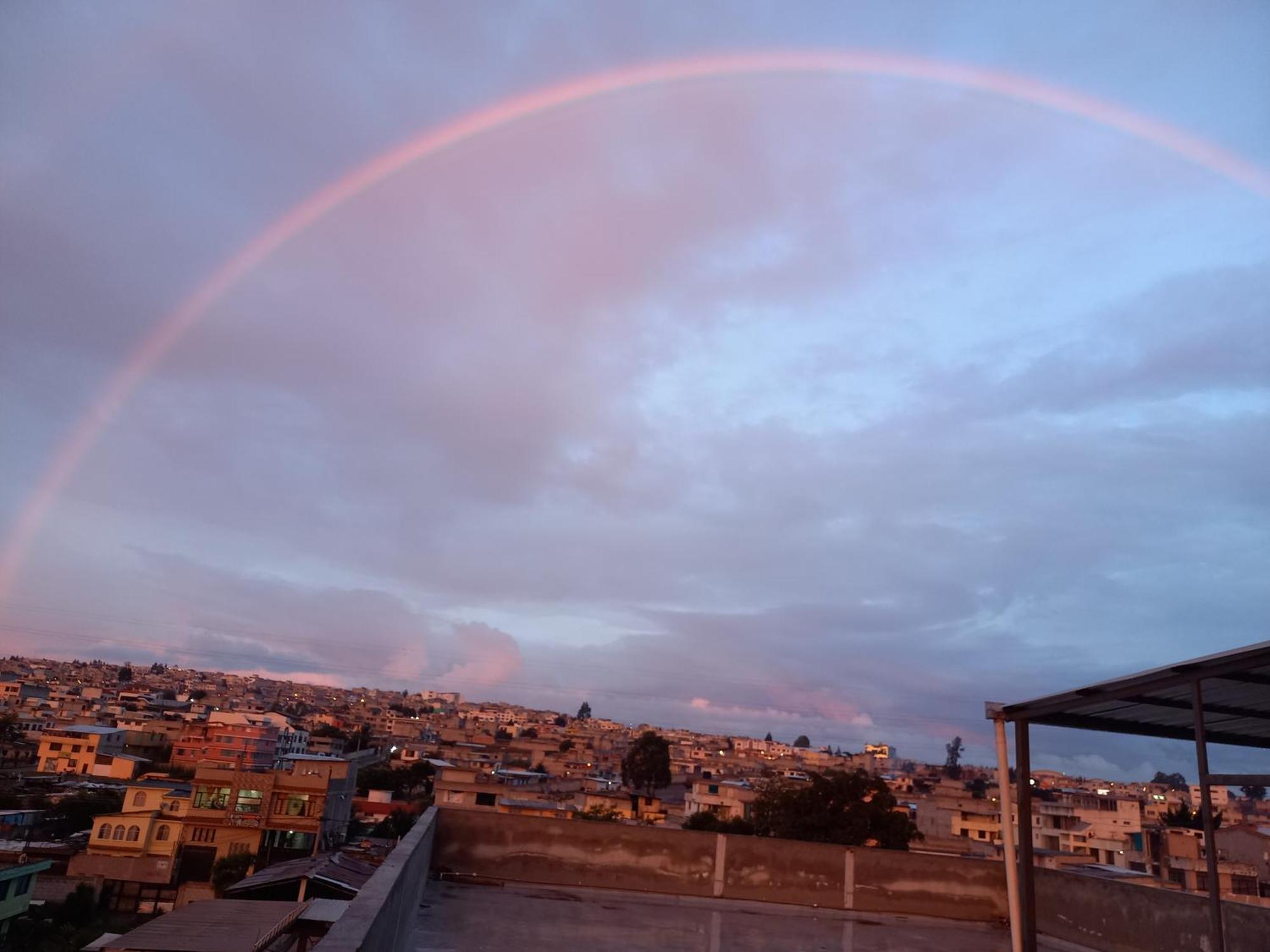 El Vergel Norte Hotel Quito Luaran gambar